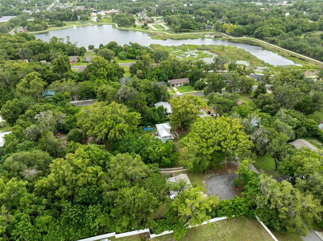 580 LAKEVIEW AVENUE, Orange City, FL 32763