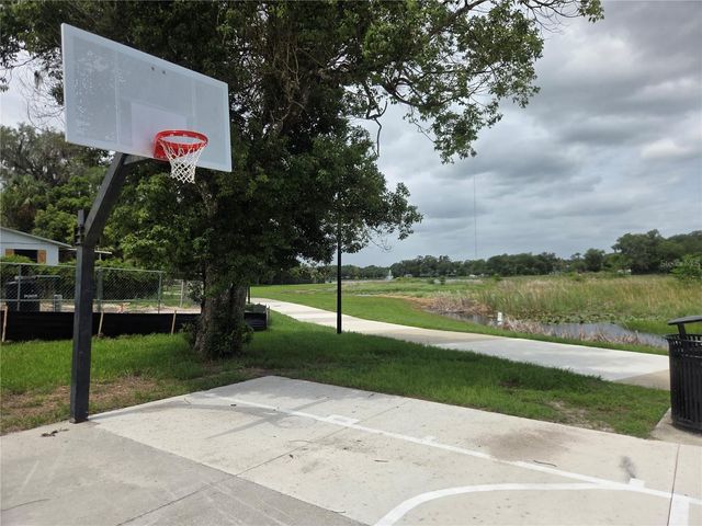 580 LAKEVIEW AVENUE, Orange City, FL 32763