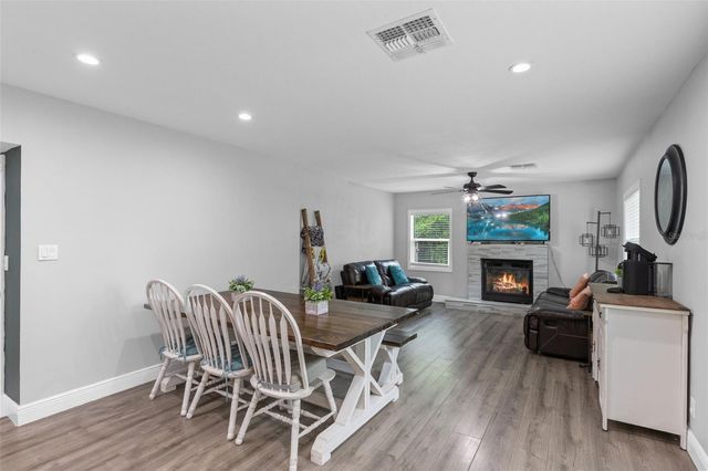 580 LAKEVIEW AVENUE, Orange City, FL 32763
