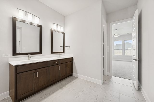748 Shinnery Oak Way, Waxahachie, TX 75165