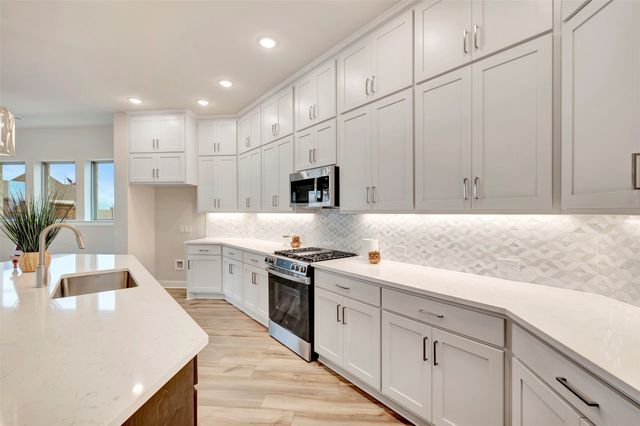 748 Shinnery Oak Way, Waxahachie, TX 75165