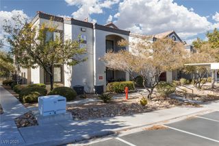 950 Seven Hills Drive 123, Henderson, NV 89052