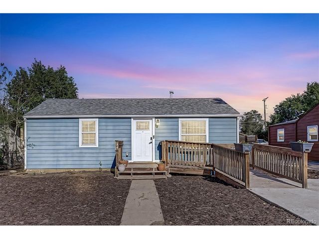44 N 10th Ave, Brighton, CO 80601