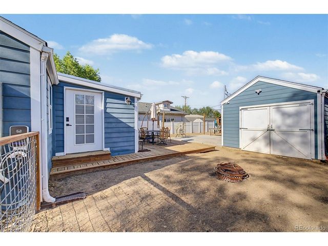 44 N 10th Ave, Brighton, CO 80601