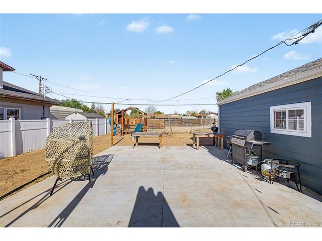 44 N 10th Ave, Brighton, CO 80601
