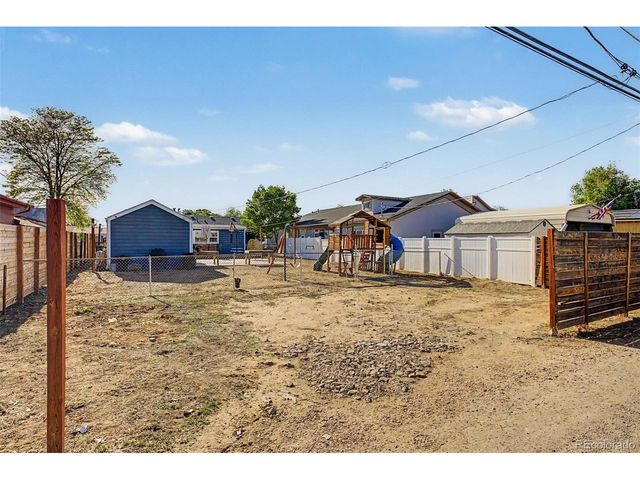 44 N 10th Ave, Brighton, CO 80601