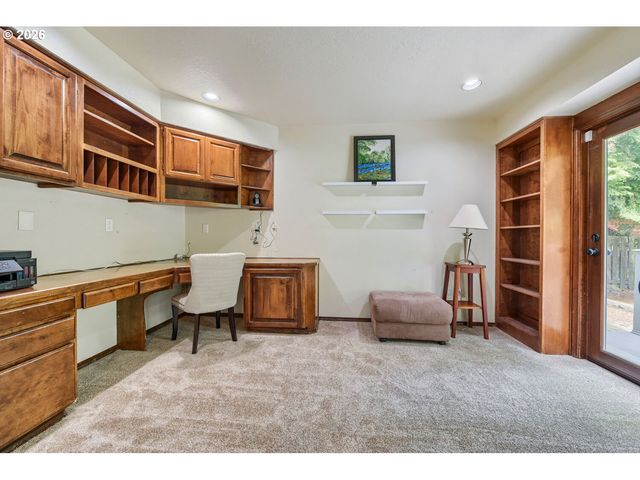 13865 Sw SECRETARIET Ln, Beaverton, OR 97008