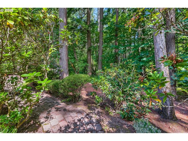 13865 Sw SECRETARIET Ln, Beaverton, OR 97008