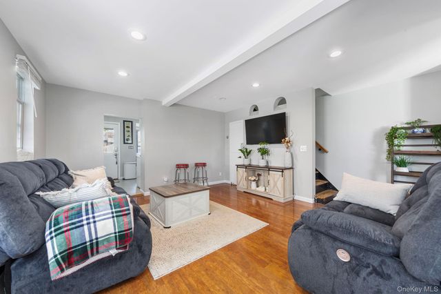 102 Clubhouse Road, Bellmore, NY 11710