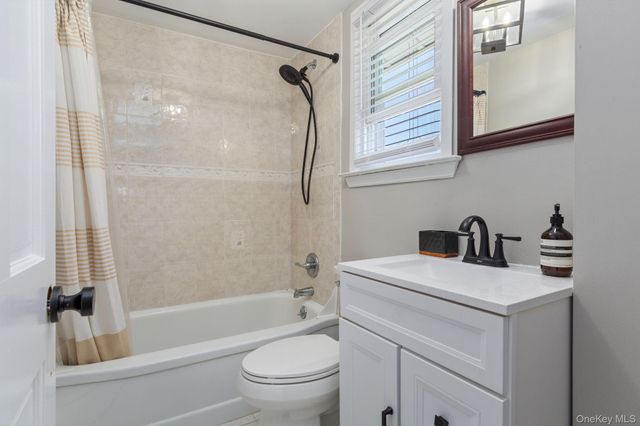 102 Clubhouse Road, Bellmore, NY 11710