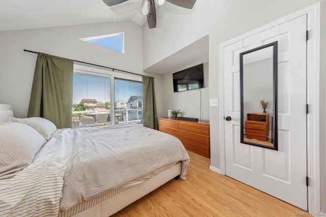 102 Clubhouse Road, Bellmore, NY 11710