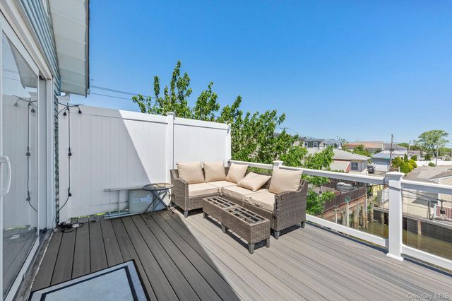 102 Clubhouse Road, Bellmore, NY 11710