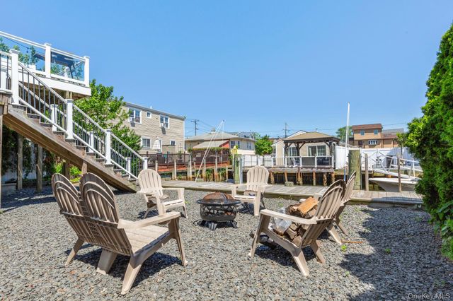 102 Clubhouse Road, Bellmore, NY 11710