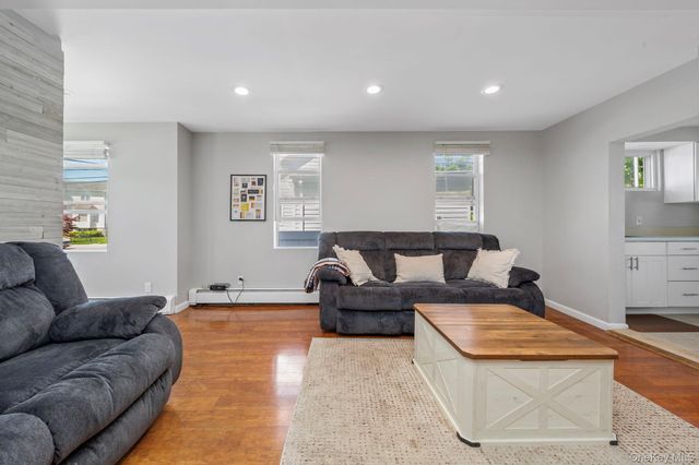 102 Clubhouse Road, Bellmore, NY 11710