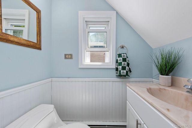 102 Clubhouse Road, Bellmore, NY 11710