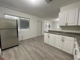 2840 NW 8th St, Fort Lauderdale, FL 33311