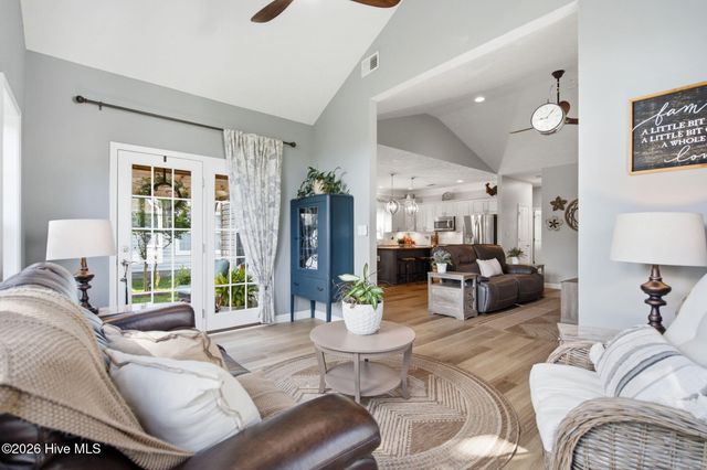 542 Wampee Street NW, Calabash, NC 28467