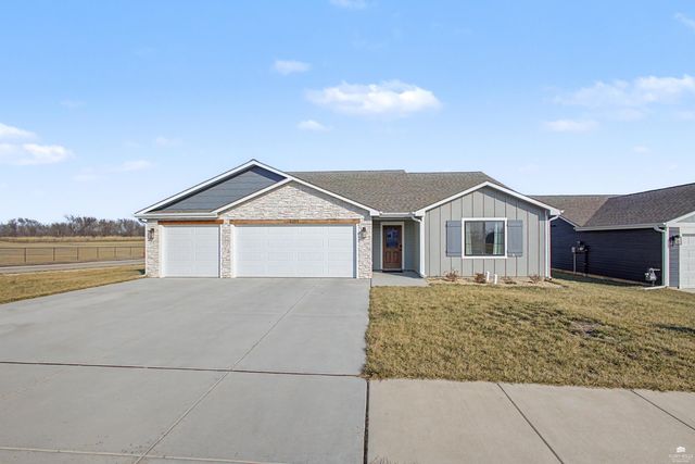 4689 Irvine Drive, Manhattan, KS 66502