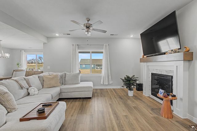 4689 Irvine Drive, Manhattan, KS 66502