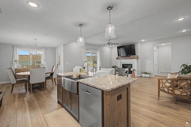 4689 Irvine Drive, Manhattan, KS 66502