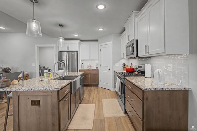 4689 Irvine Drive, Manhattan, KS 66502