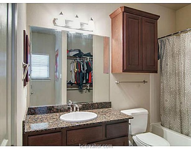 151 Forest Drive, College Station, TX 77840