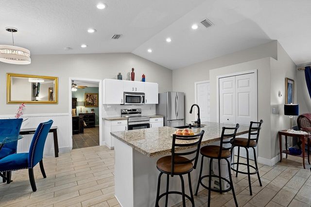 7830 94th Avenue, Vero Beach, FL 32967