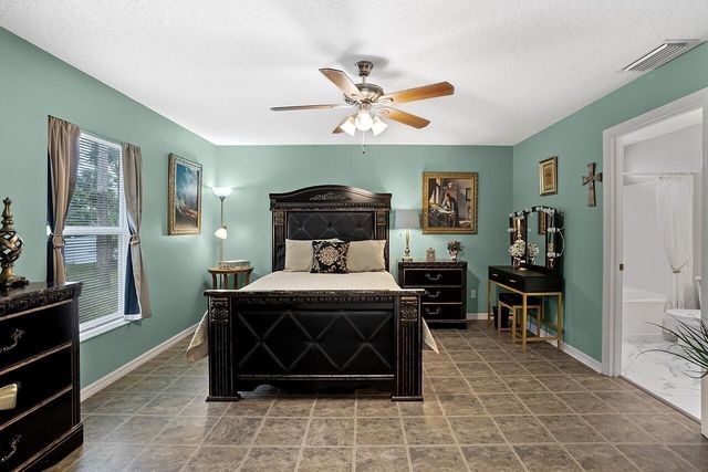 7830 94th Avenue, Vero Beach, FL 32967