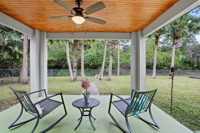 7830 94th Avenue, Vero Beach, FL 32967