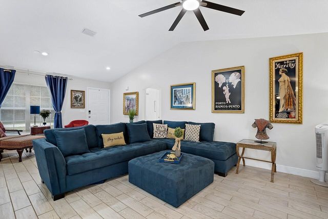 7830 94th Avenue, Vero Beach, FL 32967