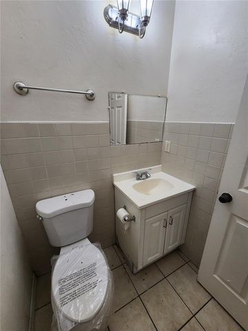 2831 NE 17 DRIVE, Gainesville, FL 32609