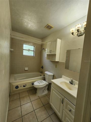 2831 NE 17 DRIVE, Gainesville, FL 32609