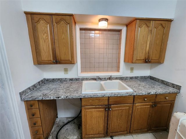 2831 NE 17 DRIVE, Gainesville, FL 32609