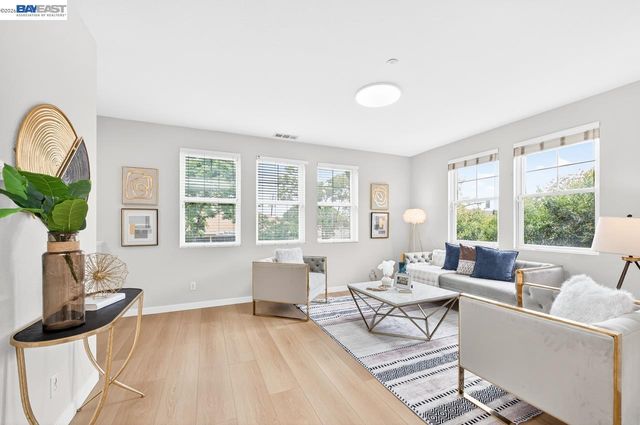 161 N L St 103, Livermore, CA 94550