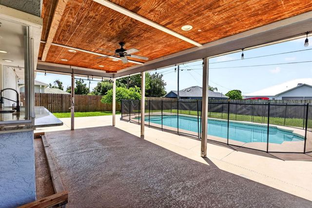 756 SW Ancona Road, Port St. Lucie, FL 34953