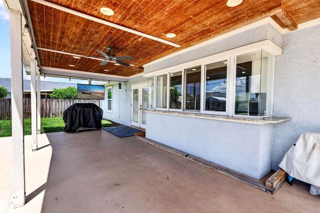 756 SW Ancona Road, Port St. Lucie, FL 34953