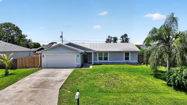 756 SW Ancona Road, Port St. Lucie, FL 34953