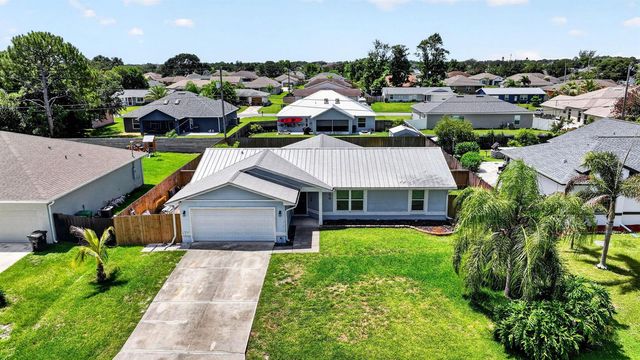 756 SW Ancona Road, Port St. Lucie, FL 34953