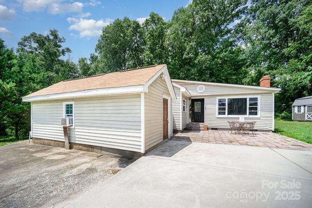 5331 Beam Lake Drive, Charlotte, NC 28216