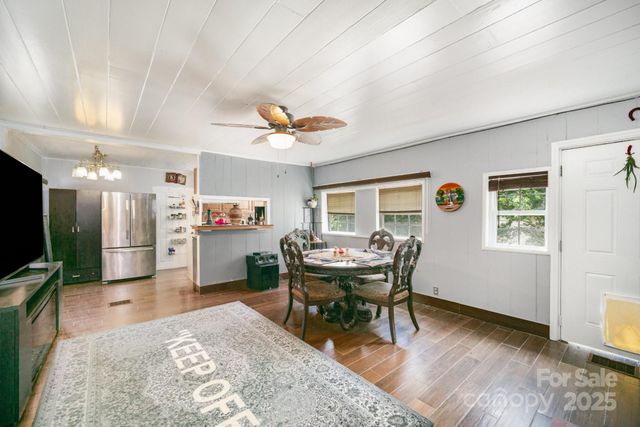 5331 Beam Lake Drive, Charlotte, NC 28216