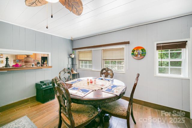 5331 Beam Lake Drive, Charlotte, NC 28216