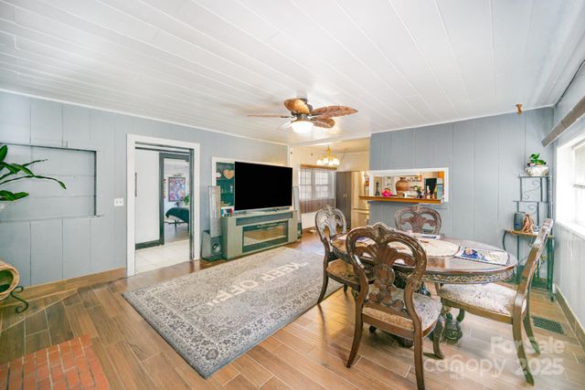 5331 Beam Lake Drive, Charlotte, NC 28216