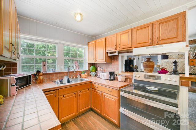 5331 Beam Lake Drive, Charlotte, NC 28216