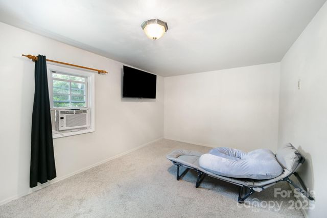 5331 Beam Lake Drive, Charlotte, NC 28216
