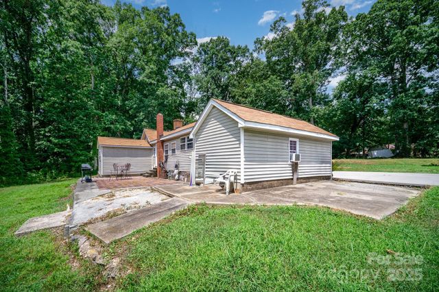 5331 Beam Lake Drive, Charlotte, NC 28216