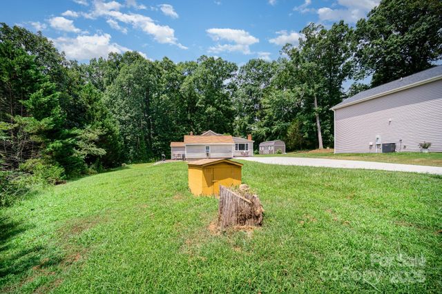 5331 Beam Lake Drive, Charlotte, NC 28216