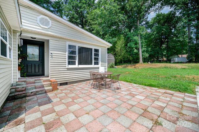 5331 Beam Lake Drive, Charlotte, NC 28216