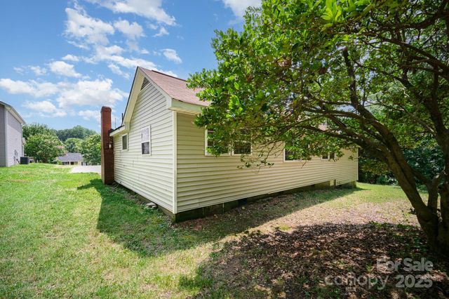 5331 Beam Lake Drive, Charlotte, NC 28216