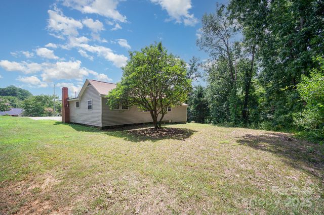 5331 Beam Lake Drive, Charlotte, NC 28216
