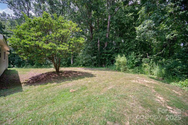 5331 Beam Lake Drive, Charlotte, NC 28216